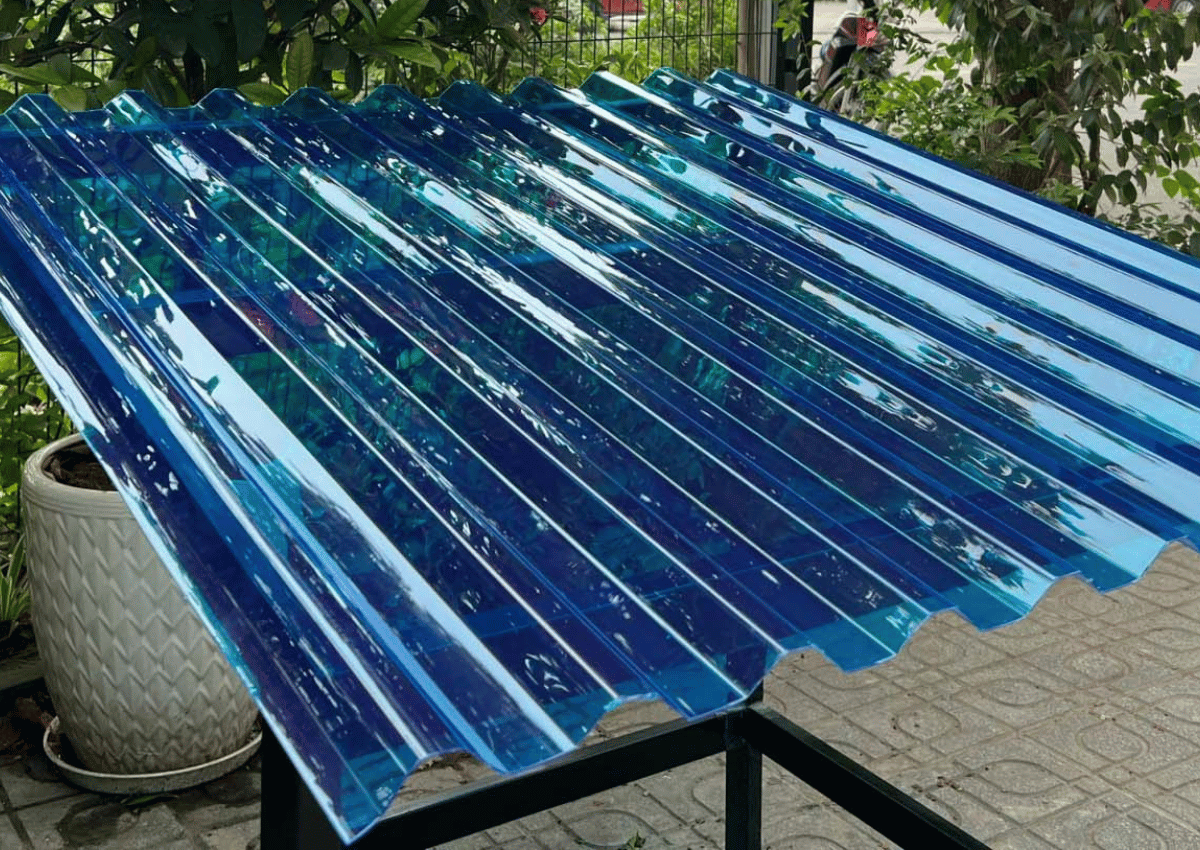 Tấm lấy sáng Polycarbonate dạng sóng Phát Lộc 6 Ứng dụng của tấm lấy sáng Polycarbonate dạng sóng Phát Lộc