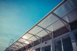 Tấm lợp lấy sáng Polycarbonate - Giải pháp chiếu sáng nhà xưởng và khu công nghiệp