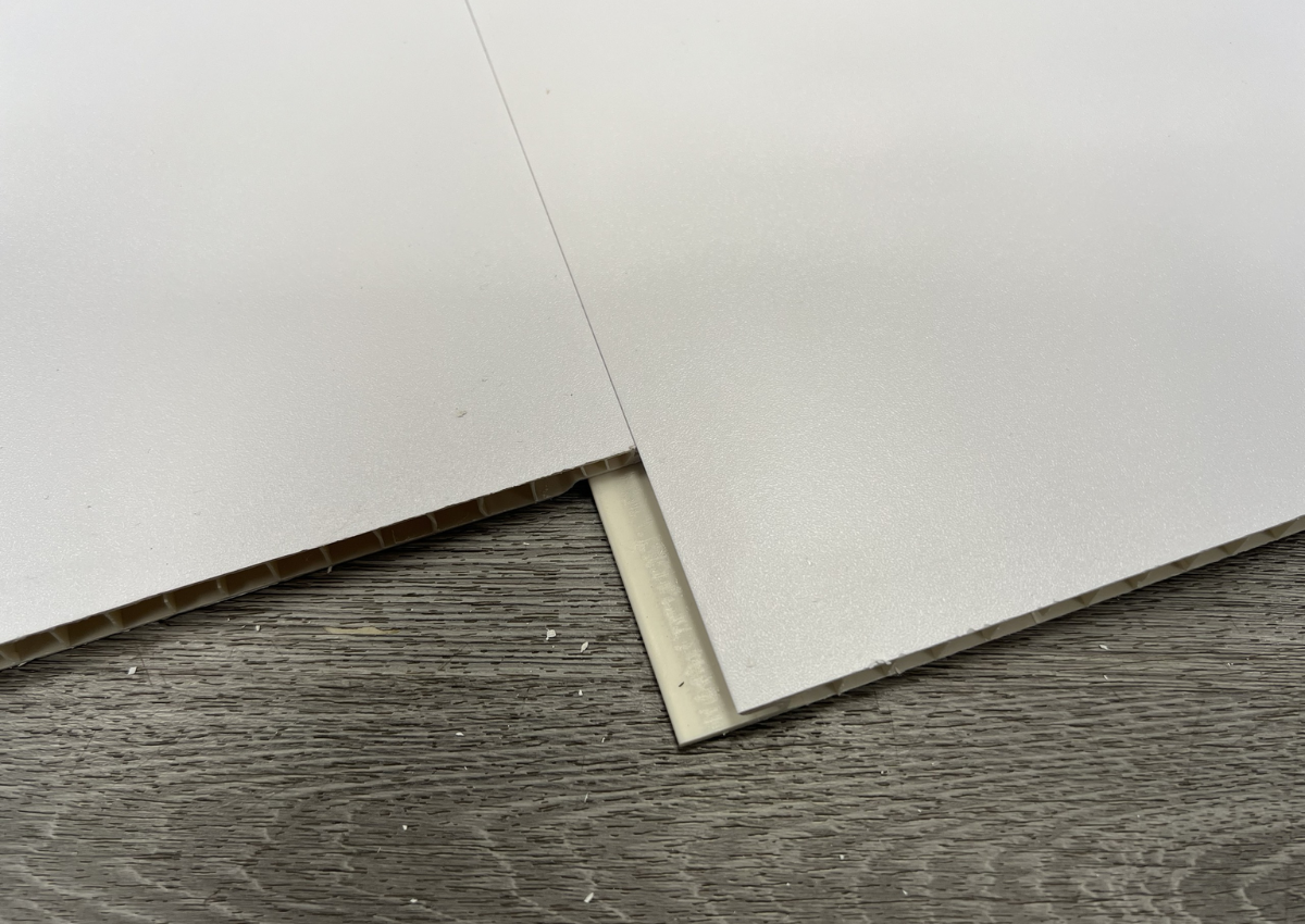Tấm nhựa PVC kỹ thuật làm tấm ốp tường trang trí