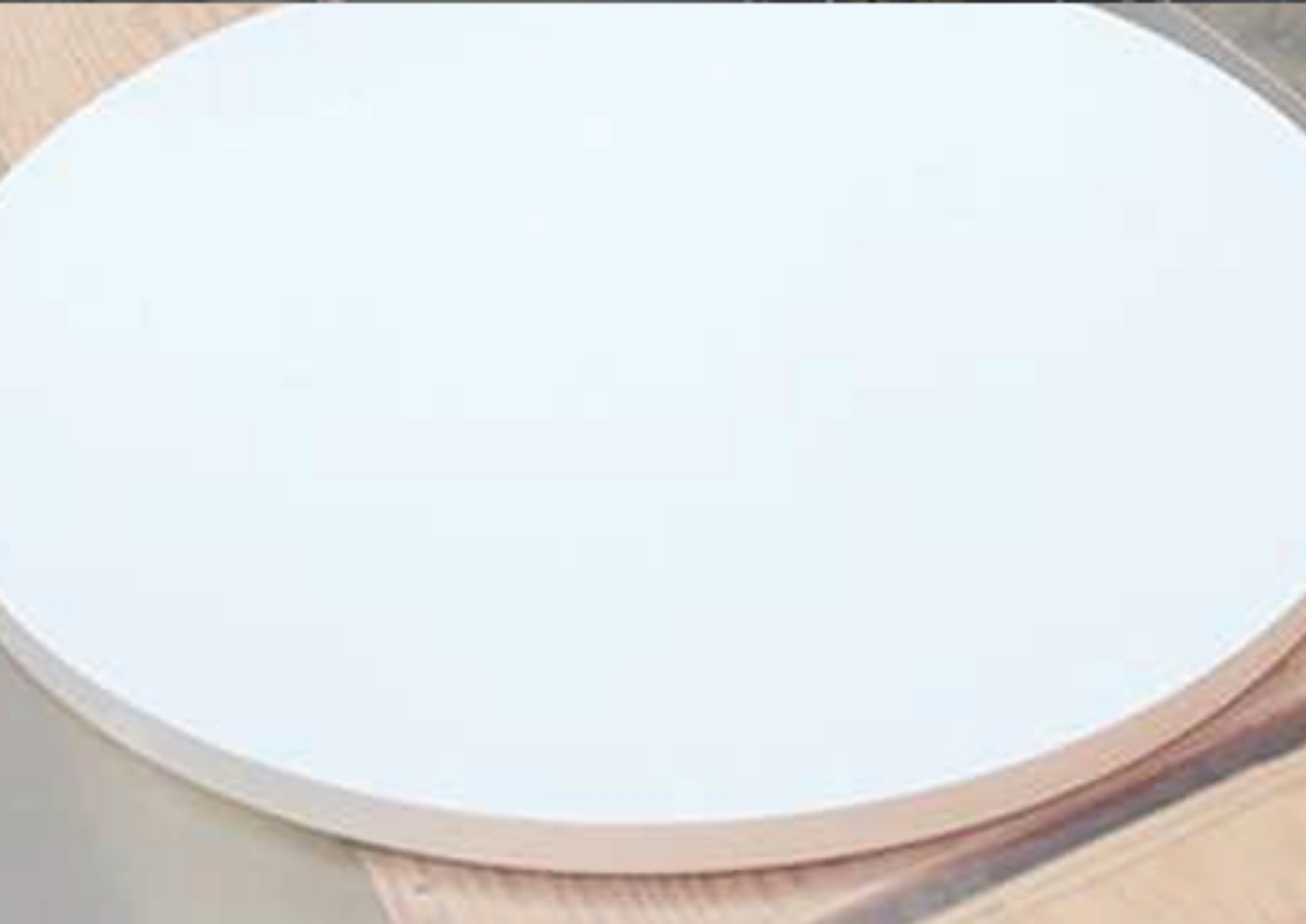Nhựa PP chịu được nhiệt độ bao nhiêu? Hướng dẫn ứng dụng an toàn (Ký hiệu số 5) 4 Tấm PP làm thớt, khuôn dập thực phẩm