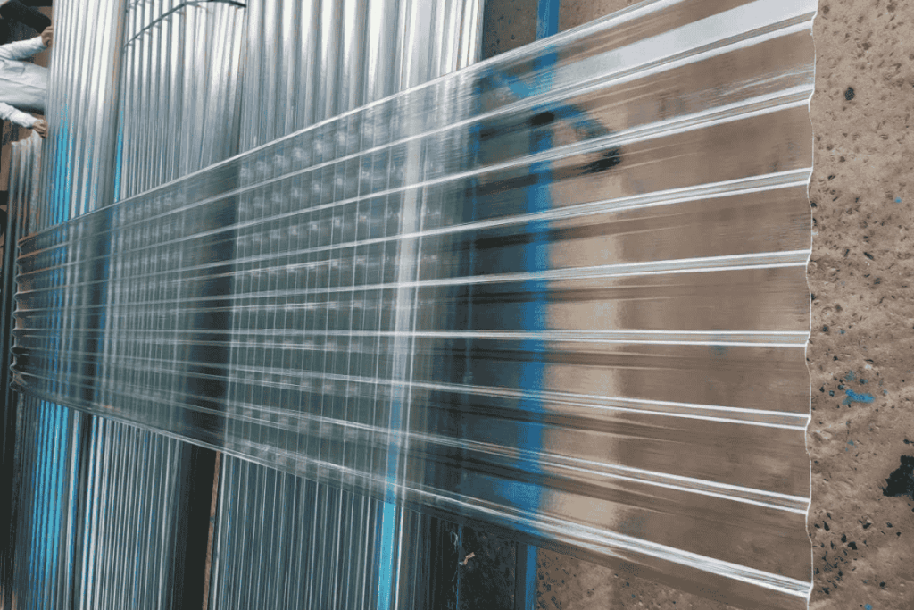 tôn nhựa trong suốt